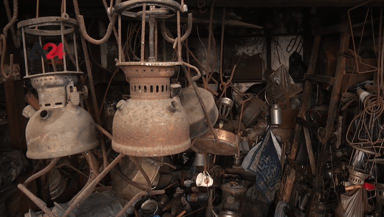 Palestine – Abu Muhammad Preserves the Craft of Repairing Kerosene Stoves