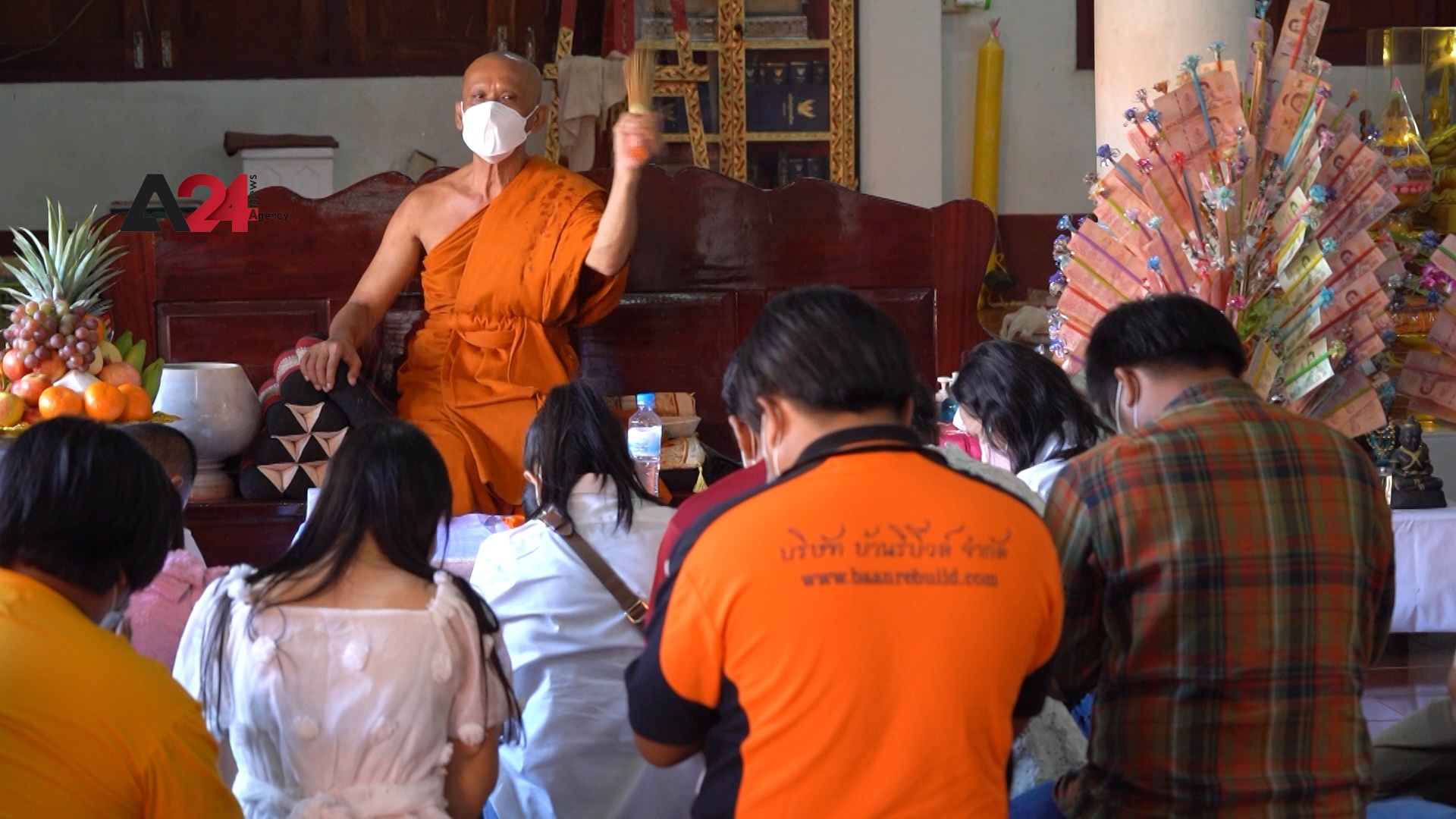 تايلاند - البوذيون يحيون مهرجان تود كاثين رغم تفشي كورونا