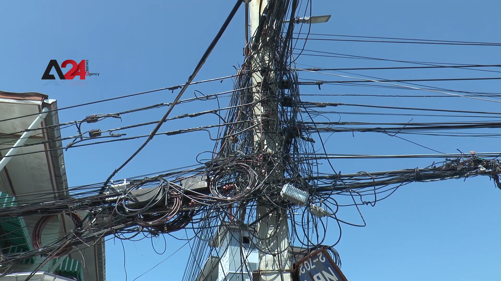 Thailand – Villagers of Bang Bo District suffer unregulated hazardous electricity poles
