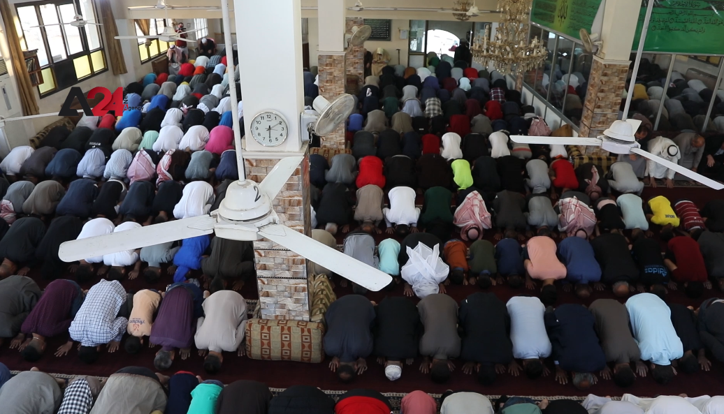 Syria – Big turnout at Farouk Mosque in Qamishli for Eid prayer