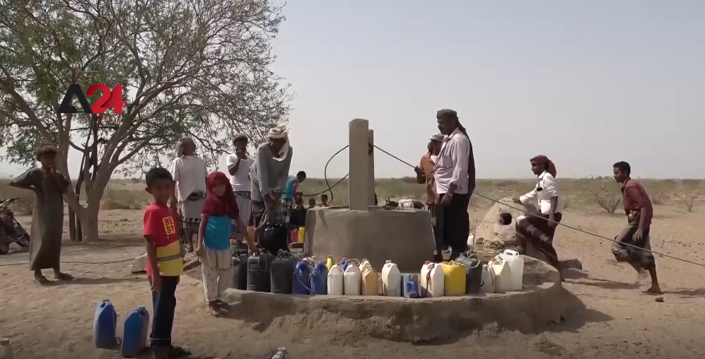 Yemen – Residents of Al-Hodeidah struggle to fetch water