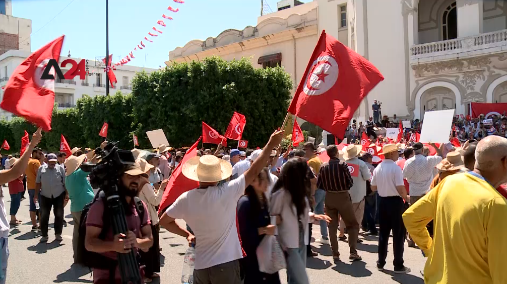 Tunisia - Tunisians declare boycott of upcoming referendum